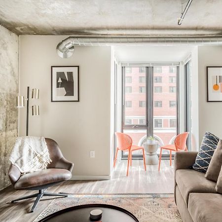 Mint House Minneapolis - Downtown West エクステリア 写真