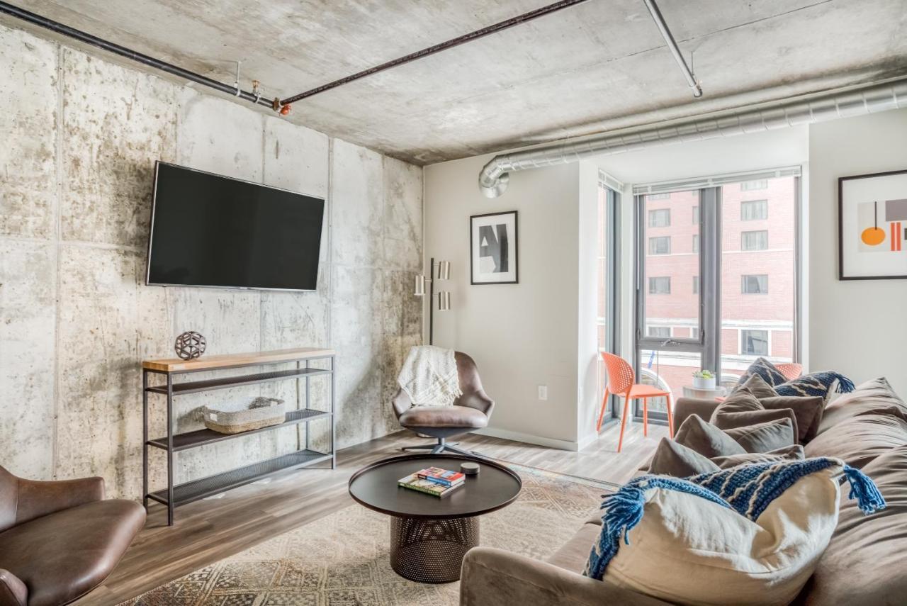 Mint House Minneapolis - Downtown West エクステリア 写真