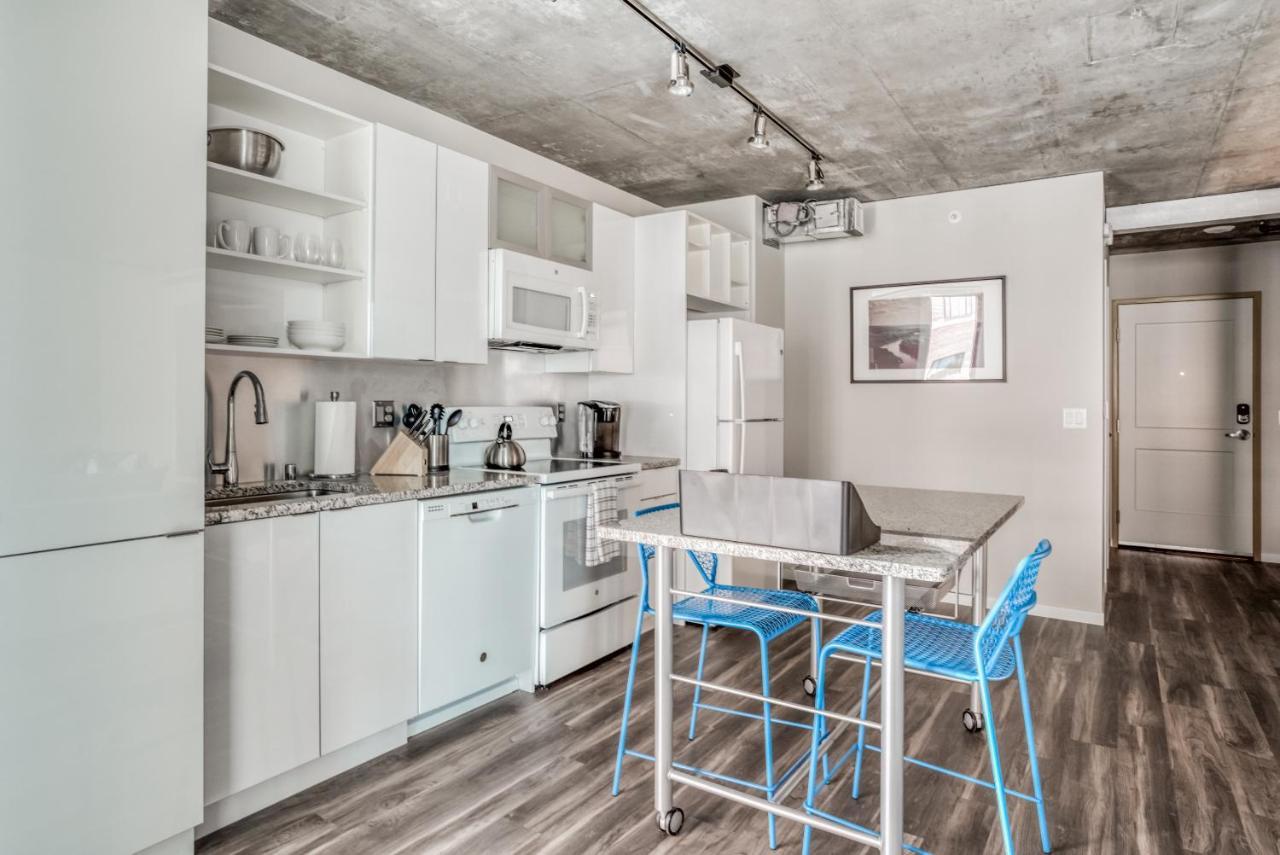 Mint House Minneapolis - Downtown West エクステリア 写真