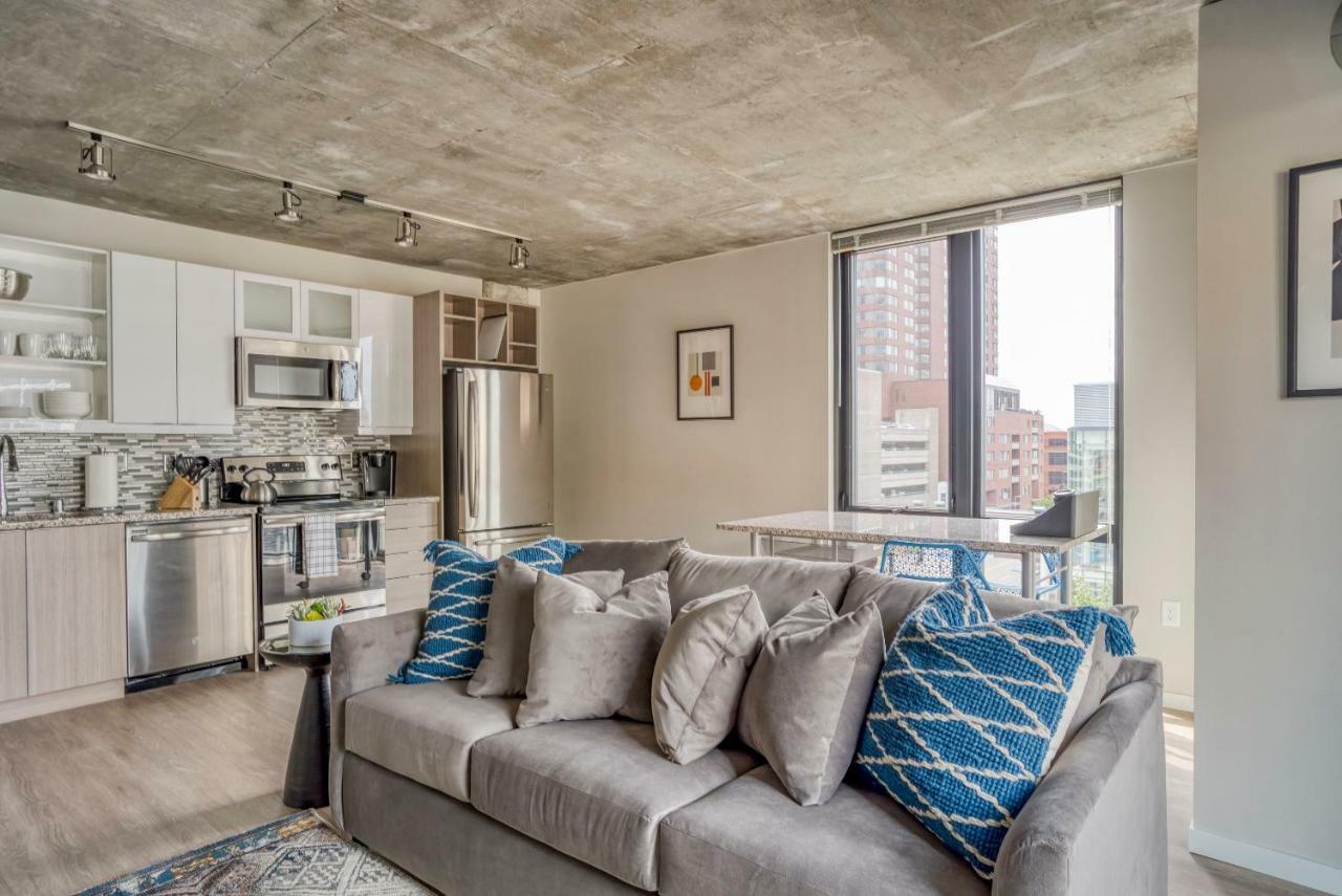 Mint House Minneapolis - Downtown West エクステリア 写真
