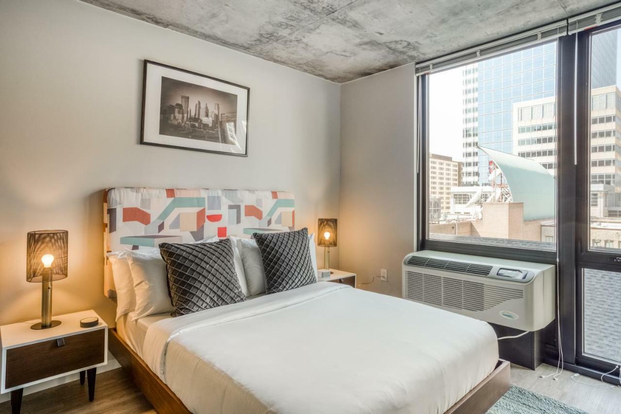 Mint House Minneapolis - Downtown West エクステリア 写真