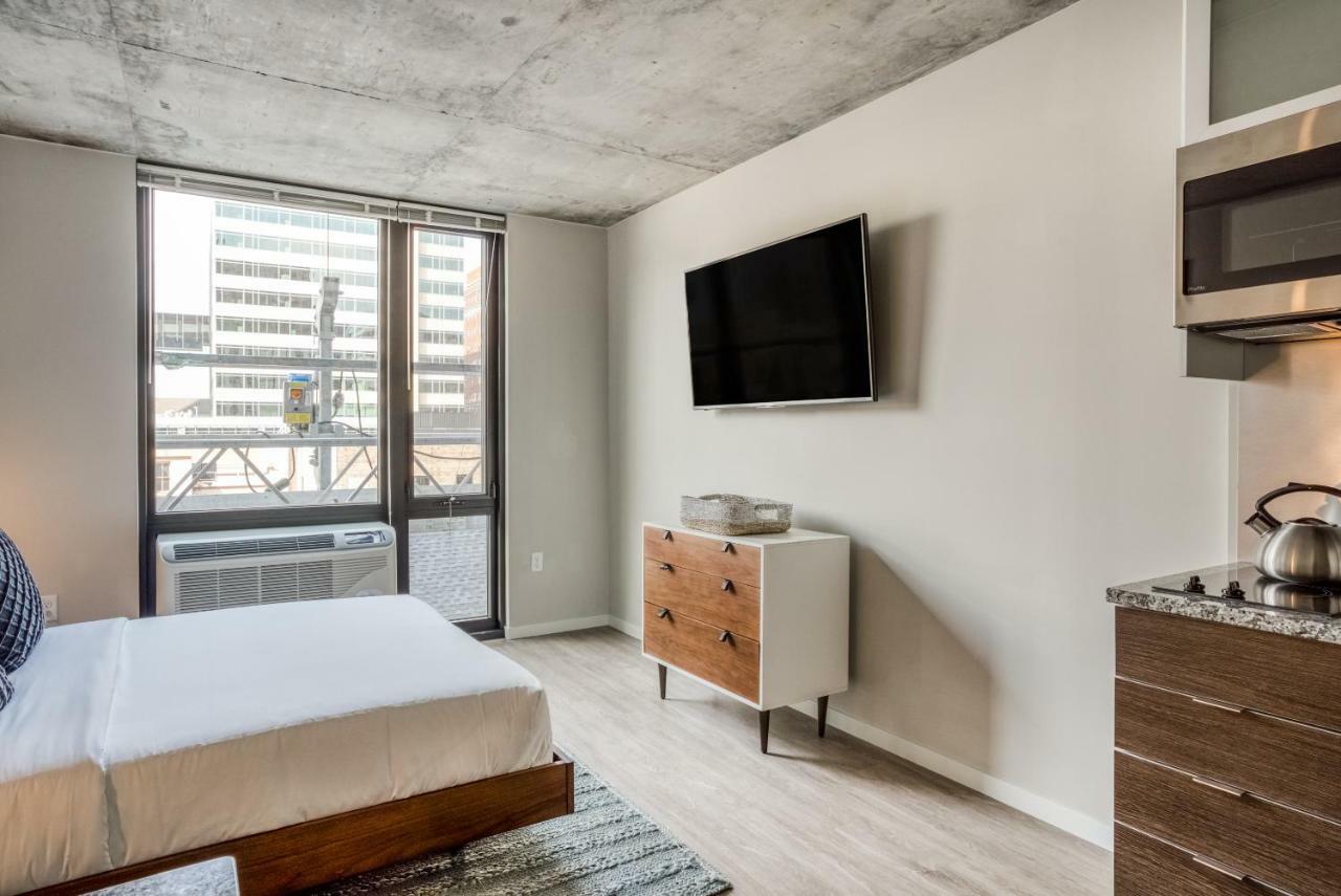 Mint House Minneapolis - Downtown West エクステリア 写真