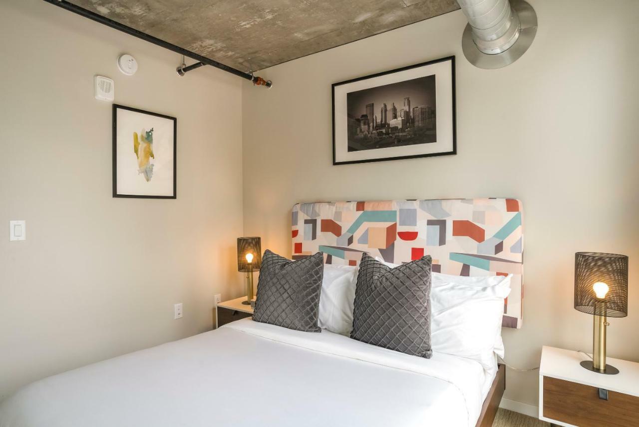 Mint House Minneapolis - Downtown West エクステリア 写真