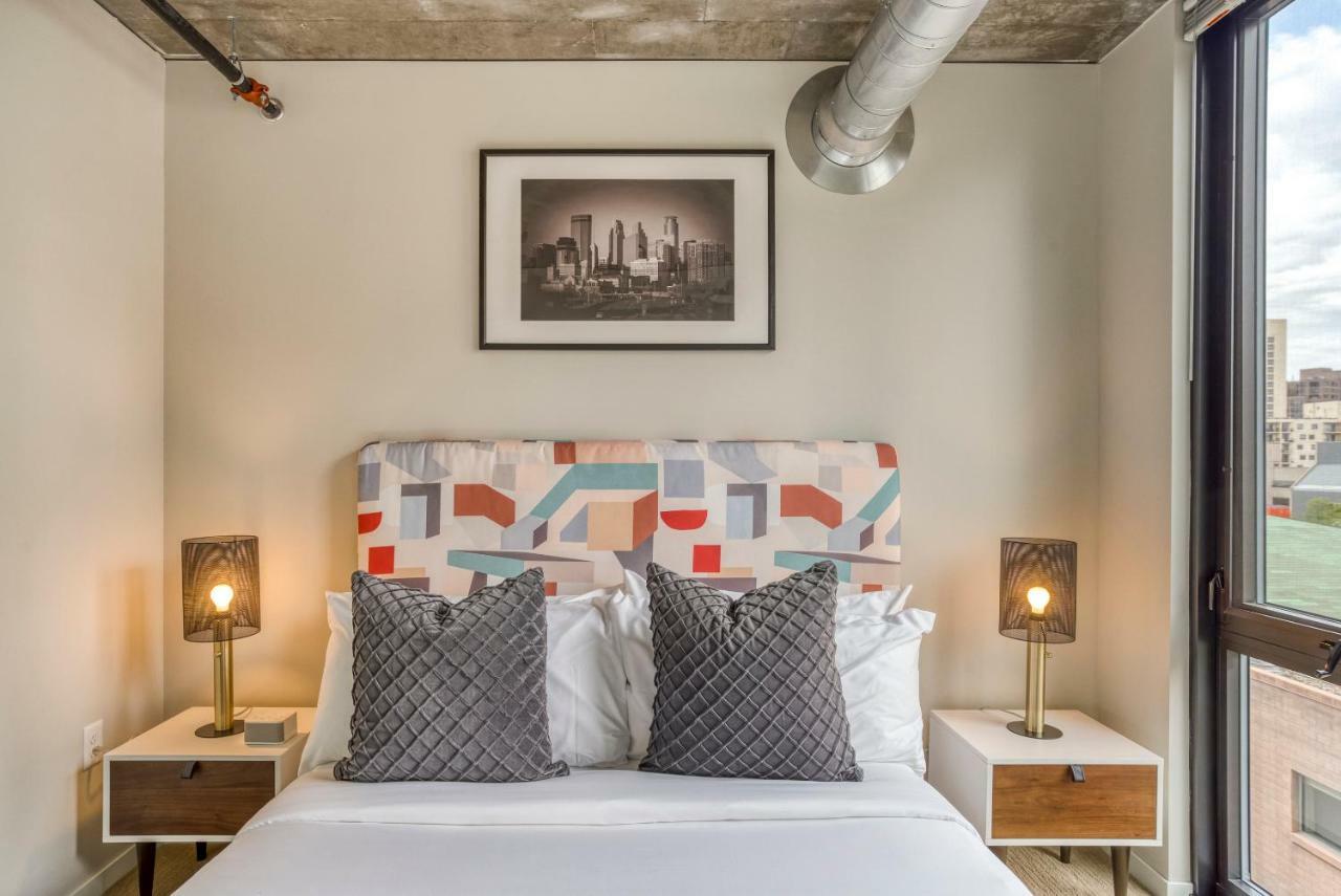 Mint House Minneapolis - Downtown West エクステリア 写真
