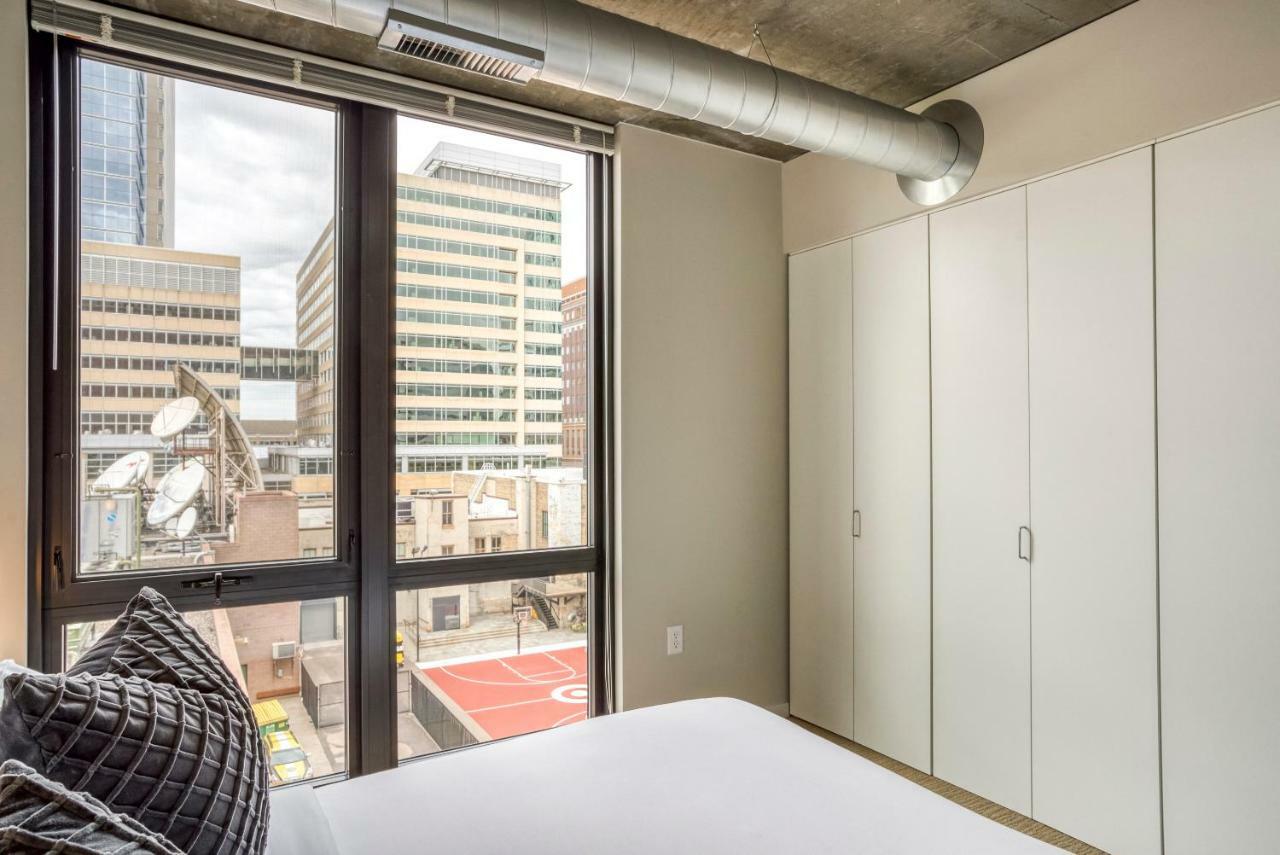 Mint House Minneapolis - Downtown West エクステリア 写真