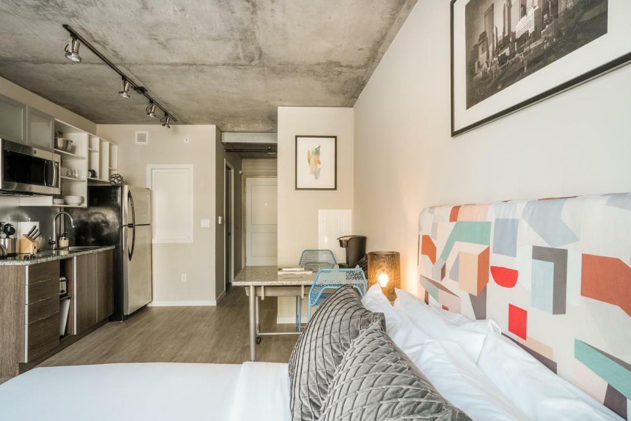 Mint House Minneapolis - Downtown West エクステリア 写真