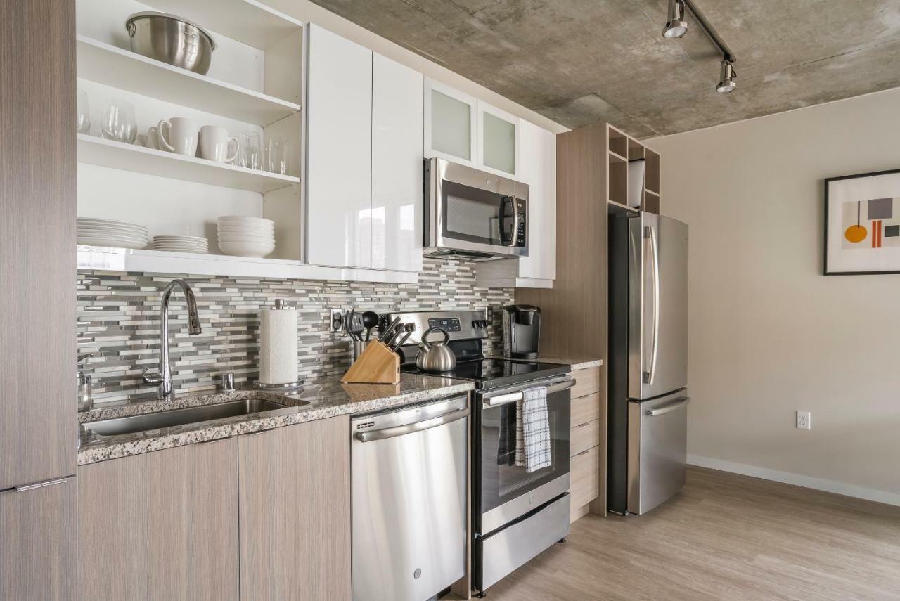 Mint House Minneapolis - Downtown West エクステリア 写真
