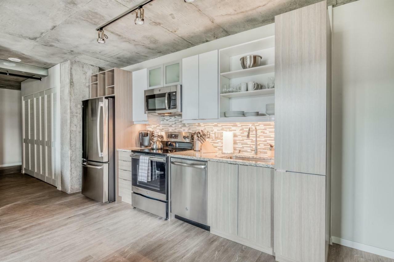Mint House Minneapolis - Downtown West エクステリア 写真