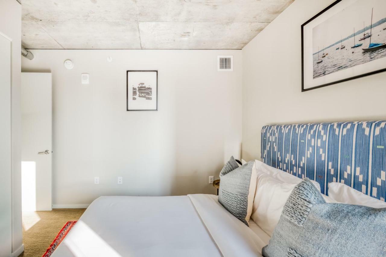 Mint House Minneapolis - Downtown West エクステリア 写真