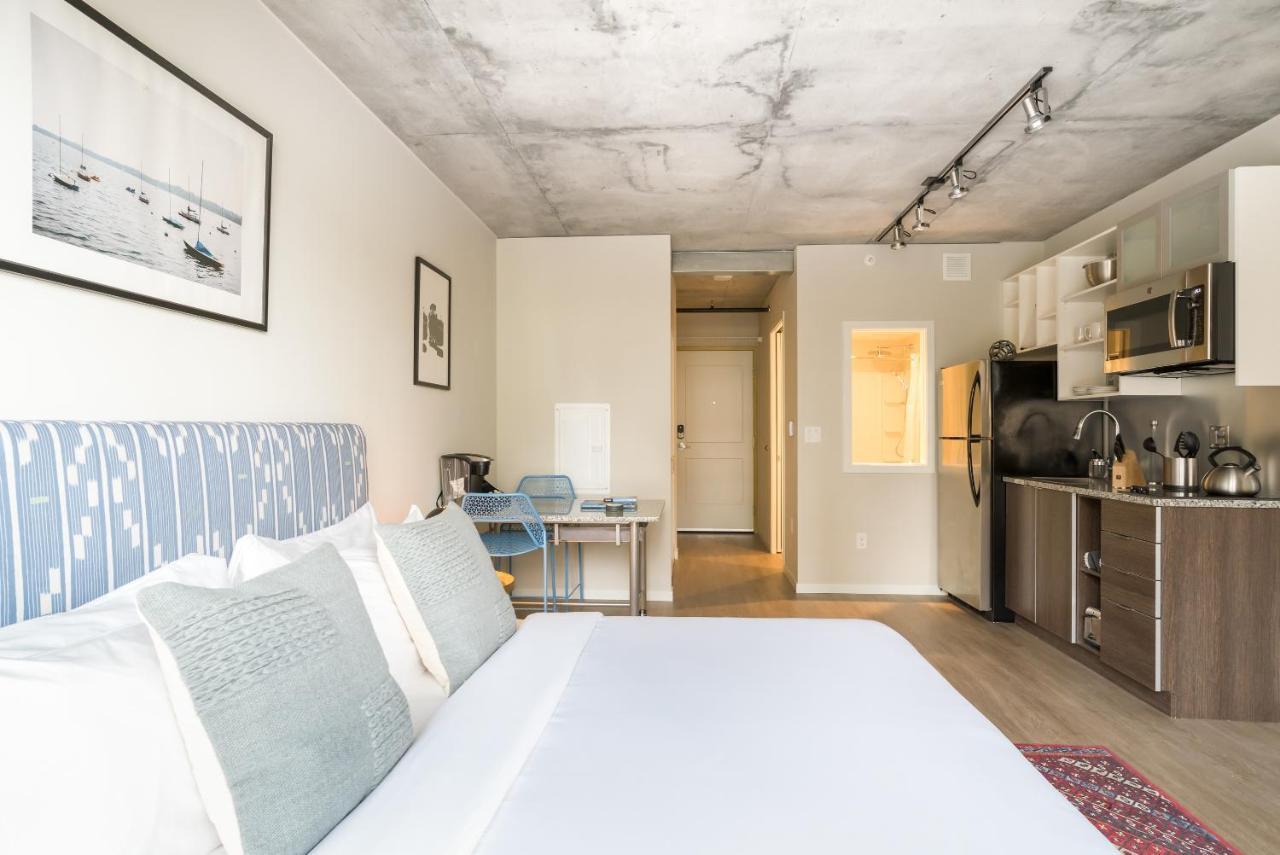 Mint House Minneapolis - Downtown West エクステリア 写真